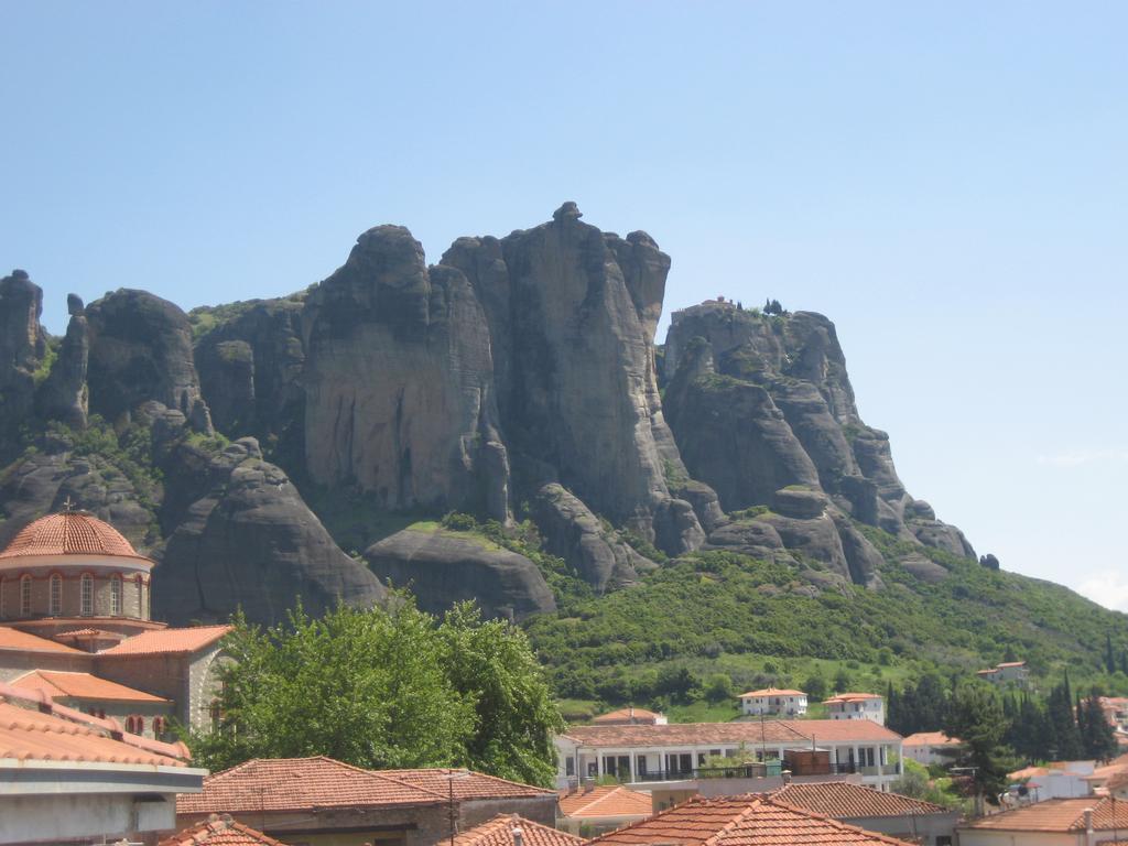 Mythos אורחן 3*
